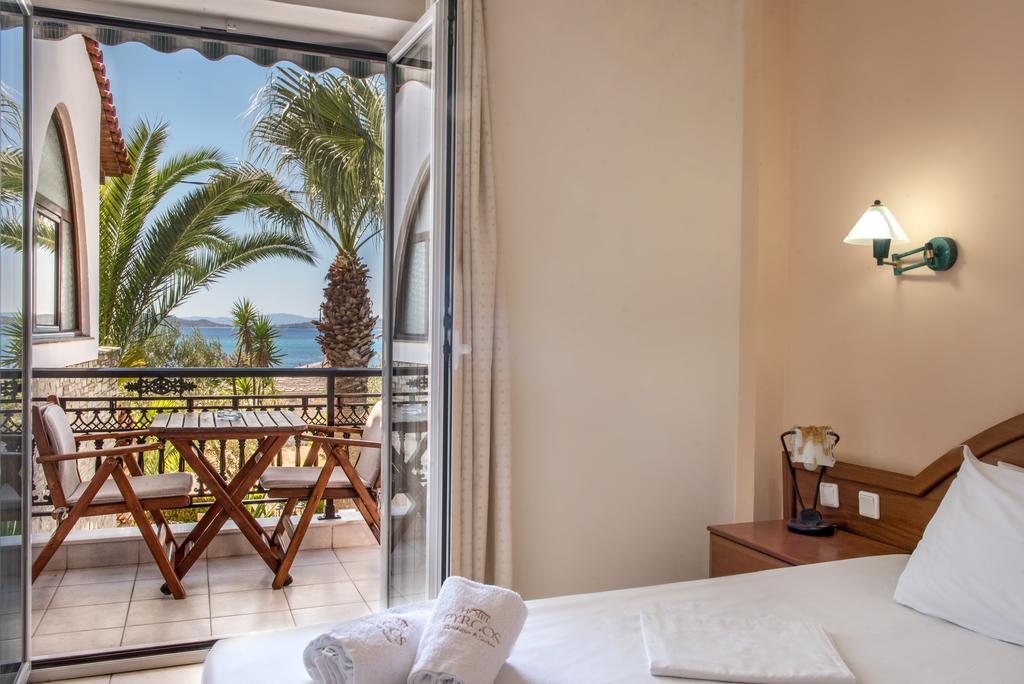 Pyrgos Hotel Ouranoupoli Eksteriør billede
